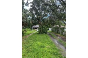 802 34th Ave S, ST PETERSBURG