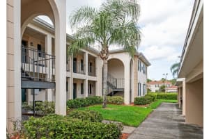 10388 CARROLLWOOD LANE, TAMPA, FL 33618 Sold 07/31/25
