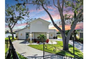 424 DORIC COURT, TARPON SPRINGS, FL 34689 - MLS#MFRTB8407006