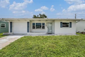 10221 Larchmont Pl N #12, PINELLAS PARK