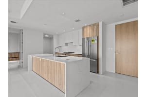 1020 SUNSET POINT ROAD, CLEARWATER, FL 33755 - MLS#MFRTB8407316