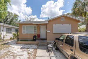 1900 45th St S, ST PETERSBURG