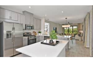 809 STEEL DRIVE, APOLLO BEACH, FL 33572 - MLS#MFRTB8407361