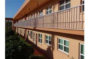 3740 58th St N #106, ST PETERSBURG