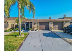 523 Boca Ciega Point Blvd S, ST PETERSBURG