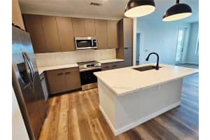 10215 ESTUARY LAKES DRIVE, TAMPA, FL 33619 - MLS#MFRTB8407509