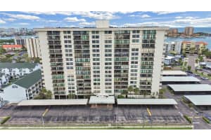 400 ISLAND WAY, CLEARWATER BEACH, FL 33767 - MLS#MFRTB8407597
