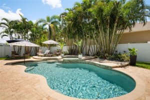 13180 KENSINGTON ISLE WAY, SEMINOLE, FL 33776 Sold 08/08/25