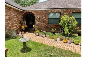 4405 MEADOWWOOD WAY, TAMPA, FL 33618 Sold 09/08/25