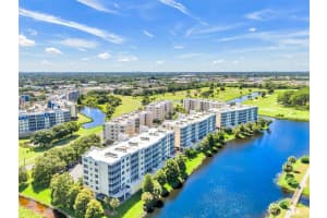 1200 Country Club Dr #6103, LARGO