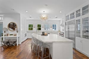 826 EDISON AVENUE, TAMPA, FL 33606 Sold 09/05/25