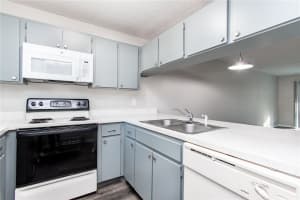 39132 COUNTY ROAD 54 #2220, ZEPHYRHILLS, FL 33542 Sold 09/05/25