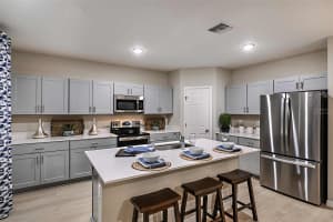 4293 RIVER BEACON BOULEVARD, DAVENPORT, FL 33837 - MLS#MFRTB8407887