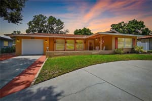 496 Seacrest Dr, LARGO