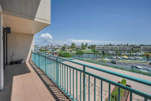 1 KEY CAPRI #310E, TREASURE ISLAND, FL 33706 - MLS#MFRTB8407889