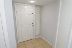 8630 MALLARD RESERVE DRIVE, TAMPA, FL 33614 - MLS#MFRTB8407909