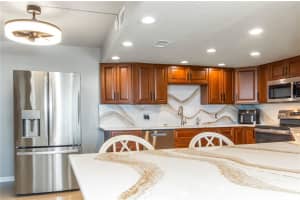 736 ISLAND WAY, CLEARWATER BEACH, FL 33767 - MLS#MFRTB8407918