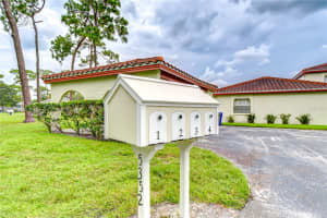 5352 SADDLEBROOK WAY, WESLEY CHAPEL, FL 33543 Sold 08/20/25