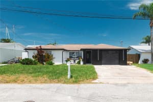 13923 Helen Ave, HUDSON
