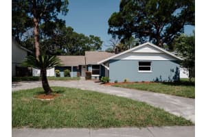 823 Riverside Dr, TARPON SPRINGS