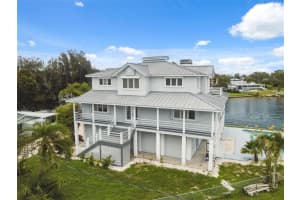 1906 Gulfview Dr Holiday, FL 34691 - Off Market