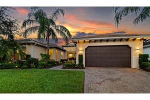 933 RIVERSCAPE STREET, BRADENTON, FL 34208 - MLS#MFRTB8408090