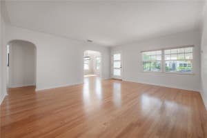2421 BURLINGTON AVENUE, ST PETERSBURG, FL 33713 - MLS#MFRTB8408109