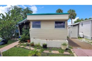 4851 W Gandy Blvd #b4l30, TAMPA