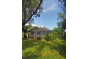267 E Cherry St, GROVELAND