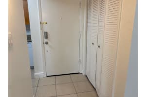 2850 SOMERSET PARK DRIVE, TAMPA, FL 33613 Sold 09/05/25