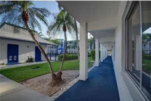 350 79TH AVENUE, ST PETERSBURG, FL 33702 - MLS#MFRTB8408299