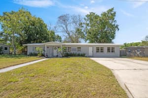 2410 AVENUE B NW, WINTER HAVEN, FL 33880 Sold 08/19/25
