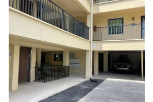 460 PAULA DRIVE, DUNEDIN, FL 34698 Sold 08/21/25