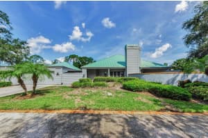 10479 Longwood Dr, SEMINOLE