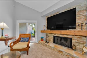 10479 LONGWOOD DRIVE, SEMINOLE, FL 33777 - MLS#MFRTB8408424