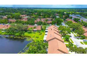 9915 LAKE SEMINOLE DRIVE, LARGO, FL 33773 Sold 09/11/25