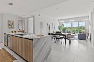 1020 SUNSET POINT ROAD, CLEARWATER, FL 33755 - MLS#MFRTB8408479