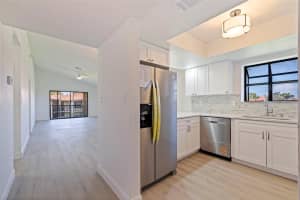 809 HAMMOCK PINE BOULEVARD, CLEARWATER, FL 33761 - MLS#MFRTB8408494