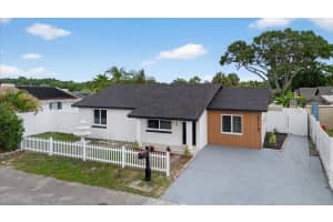 6715 Willow Spring Ct, TAMPA