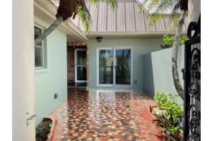 628 BOCA CIEGA POINT BOULEVARD, ST PETERSBURG, FL 33708 - MLS#MFRTB8408578