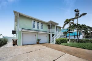 804 BAY POINT DRIVE, MADEIRA BEACH, FL 33708 - MLS#MFRTB8408633