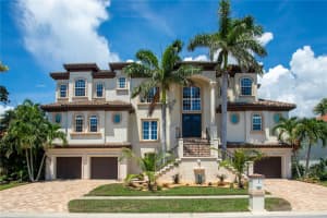 6109 Pasadena Point Blvd S, Gulfport, FL 33707, Sold 08/25/25