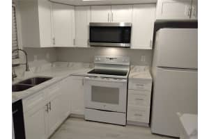 1100 BAY DRIVE, LARGO, FL 33770 - MLS#MFRTB8408676