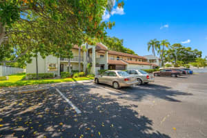 1100 E Bay Dr #82, LARGO