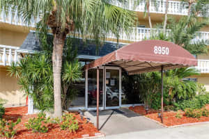 8950 PARK BOULEVARD, SEMINOLE, FL 33777 - MLS#MFRTB8408752
