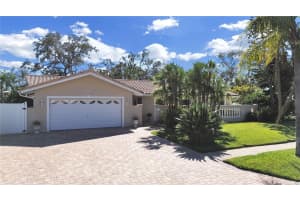 1001 MCLEAN STREET, DUNEDIN, FL 34698 Sold 08/08/25