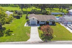 1717 OXFORD STREET, ST PETERSBURG, FL 33710 - MLS#MFRTB8408941