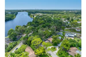 8004 46TH STREET, TAMPA, FL 33617 - MLS#MFRTB8408987
