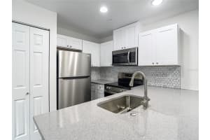 326 GROSSE AVENUE, TARPON SPRINGS, FL 34689 - MLS#MFRTB8409025