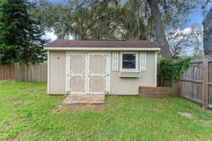40001 PARKINSONISA ST, LADY LAKE, FL 32159 Sold 09/12/25